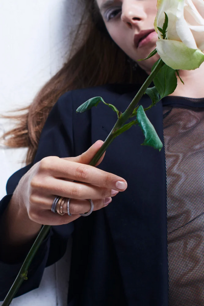 INFINITY FOLDING RING W/ OUTER EDGE WHITE DIAMONDS — PLATINUM